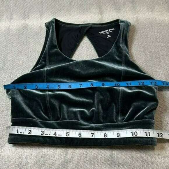 Year of Ours Velour Sports Bra Crop Top Size Medium - Picture 2 of 10